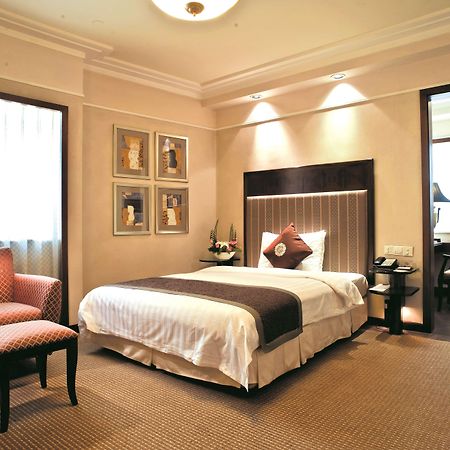Howard Johnson Ginwa Plaza Hotel Xian Bagian luar foto