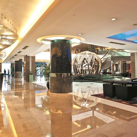 Howard Johnson Ginwa Plaza Hotel Xian Bagian luar foto