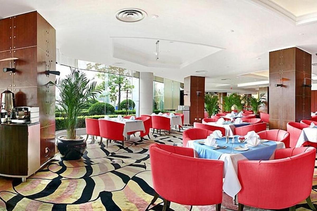 Howard Johnson Ginwa Plaza Hotel Xian Bagian luar foto