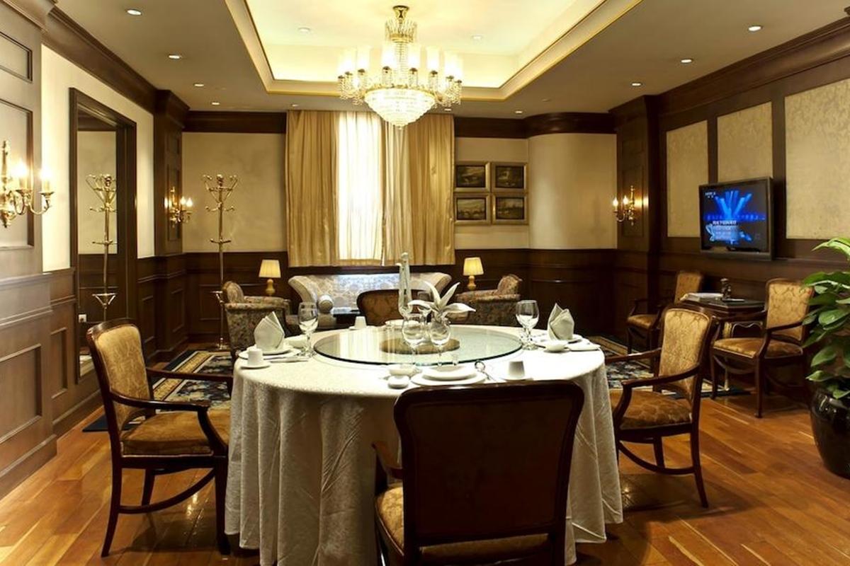 Howard Johnson Ginwa Plaza Hotel Xian Bagian luar foto